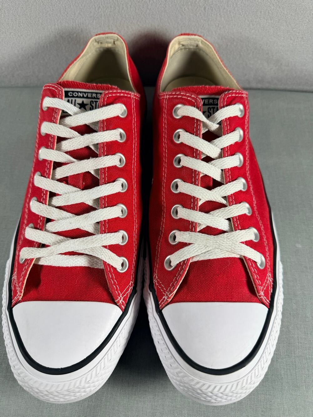 Converse Chuck Taylor All Star Low Top Men’s 11.5 Women’s 13.5 Red Sneakers